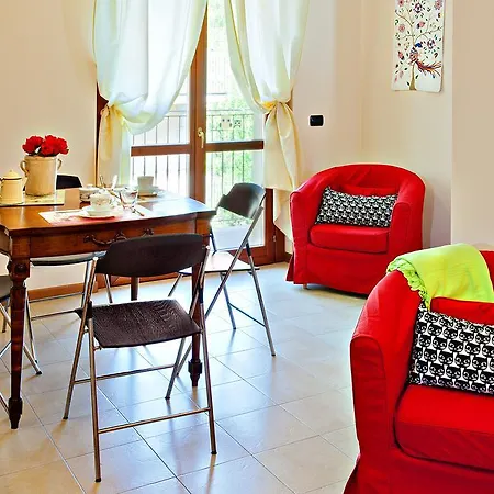 Apartmán Miki House *
