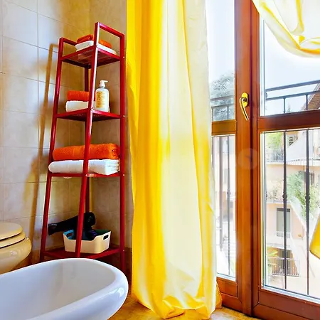 Apartmán Miki House *